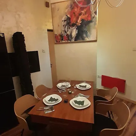 Ljuba's Place *